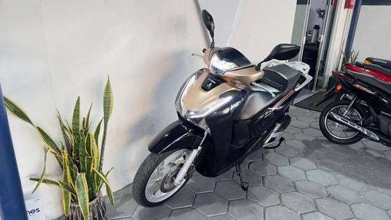 HONDA SH 150i DLX 